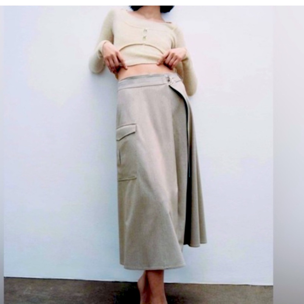 NWT Zara Cargo Wrap Midi Skirt Khaki Beige Size Small